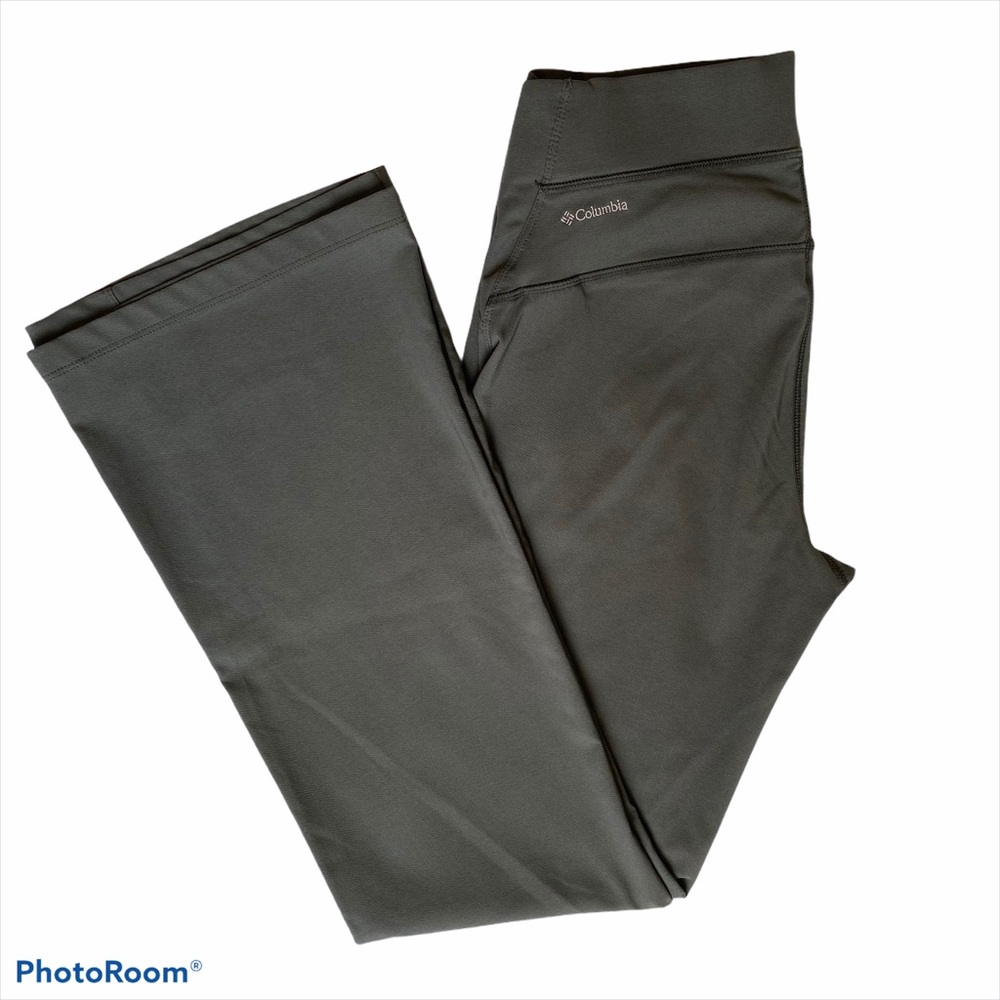 Columbia Women’s Omni-Shield Gray Pants – Size SP